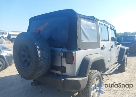 2013 Jeep Wrangler Unlimited Sport из США, поврежденный, VIN 1C4BJWDG3DL663065